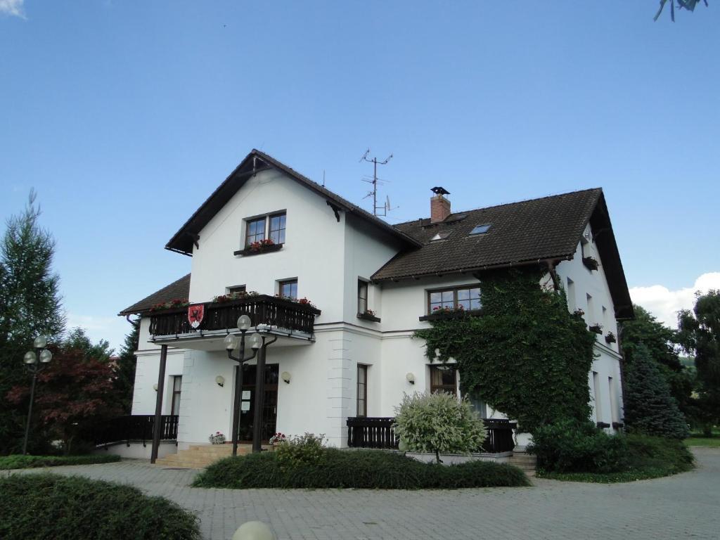 Villa Zerotin Penzion Bed & Breakfast Велке Лосины Экстерьер фото
