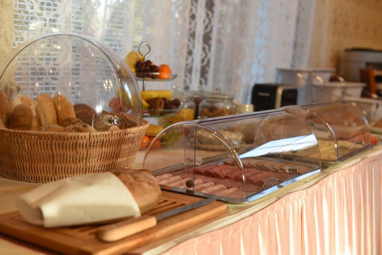 Villa Zerotin Penzion Bed & Breakfast Велке Лосины Экстерьер фото